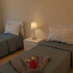 https://residenza-benedetto-croce.barihotels.org